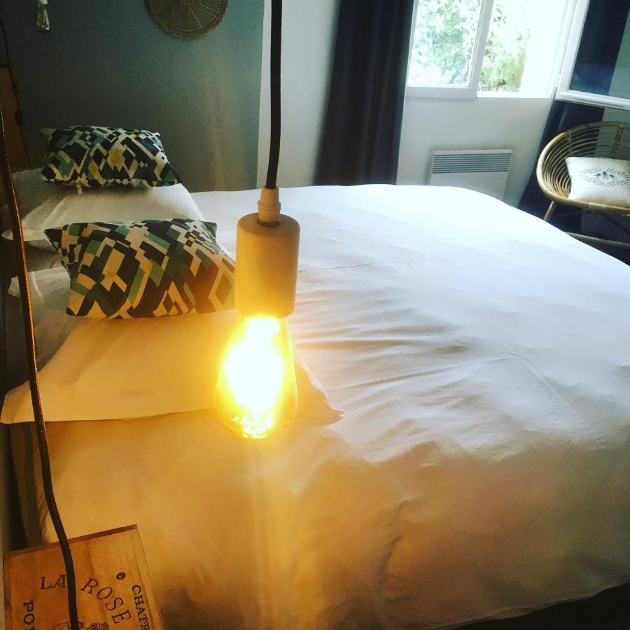 Bed and Breakfast La Petite Sardine Lirac Екстер'єр фото