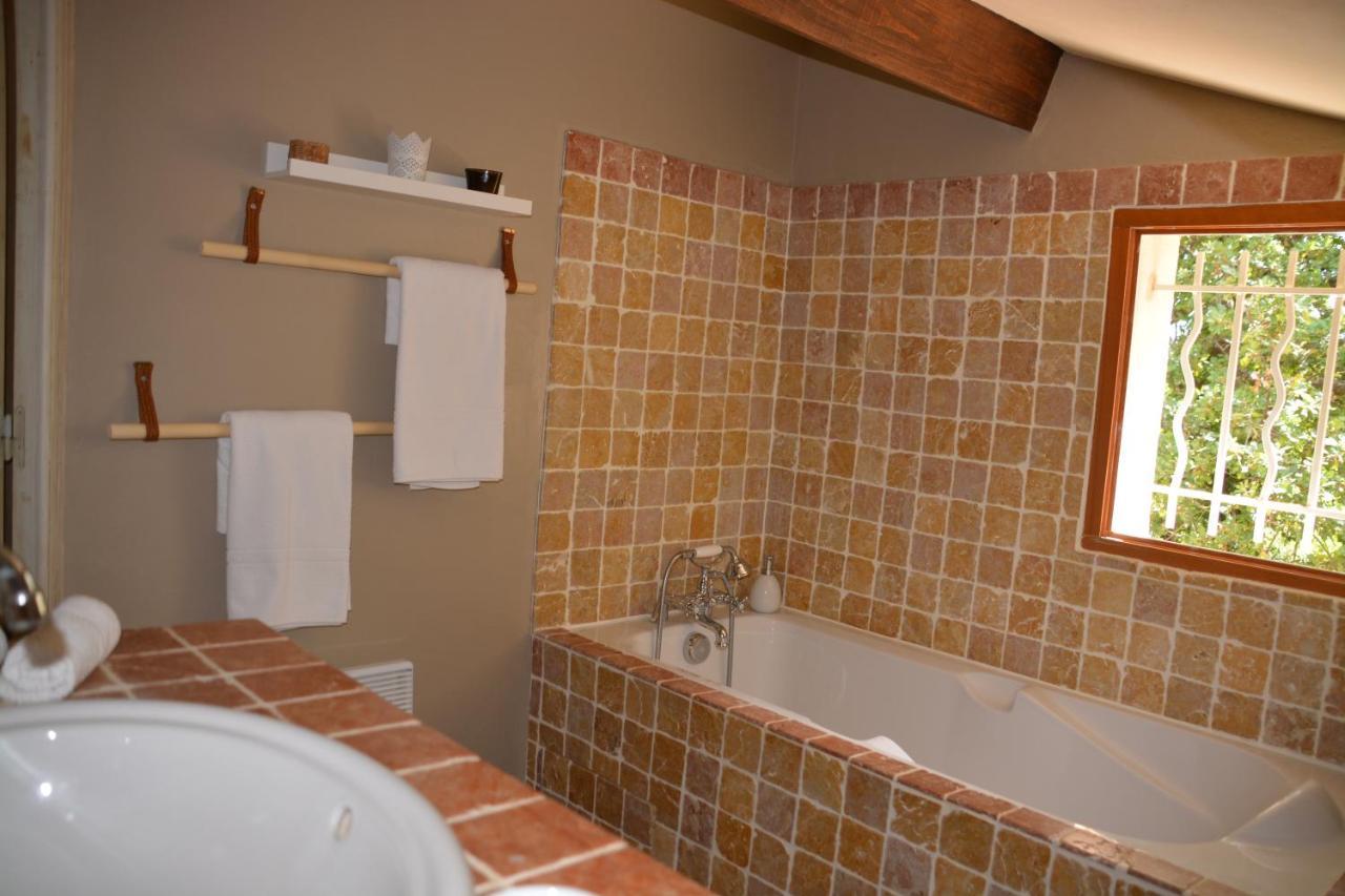 Bed and Breakfast La Petite Sardine Lirac Екстер'єр фото